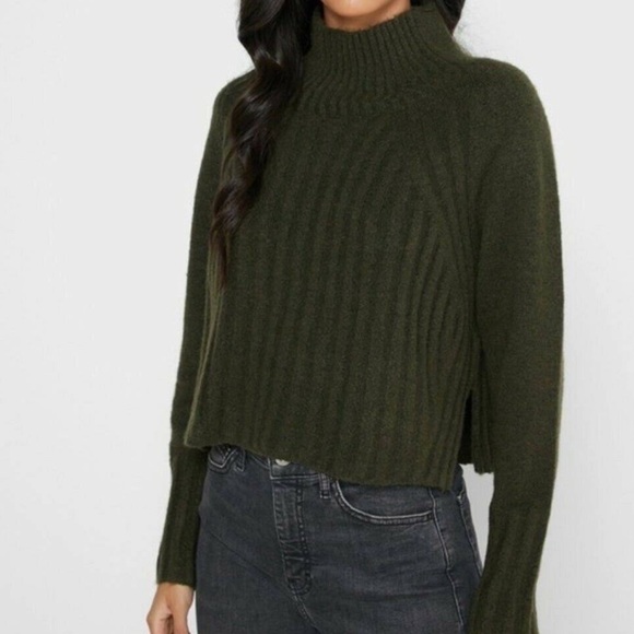 NWT TopShop Olive Green Sweater - Picture 2 of 6